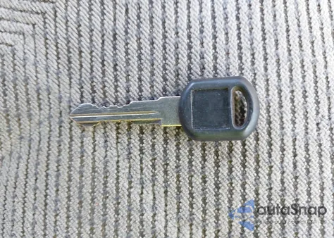 1998 Chevrolet Gmt-400 Fleetside из США, поврежденный, VIN 2GCEC19R7W1103854